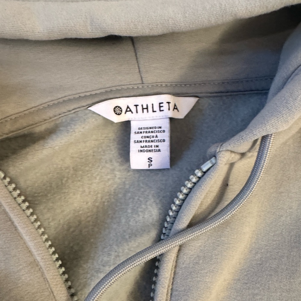 Athleta Forever Fleece Crop Full Zip Hooded Sweatshirt in Vera/light Sage Green - Picture 5 of 7